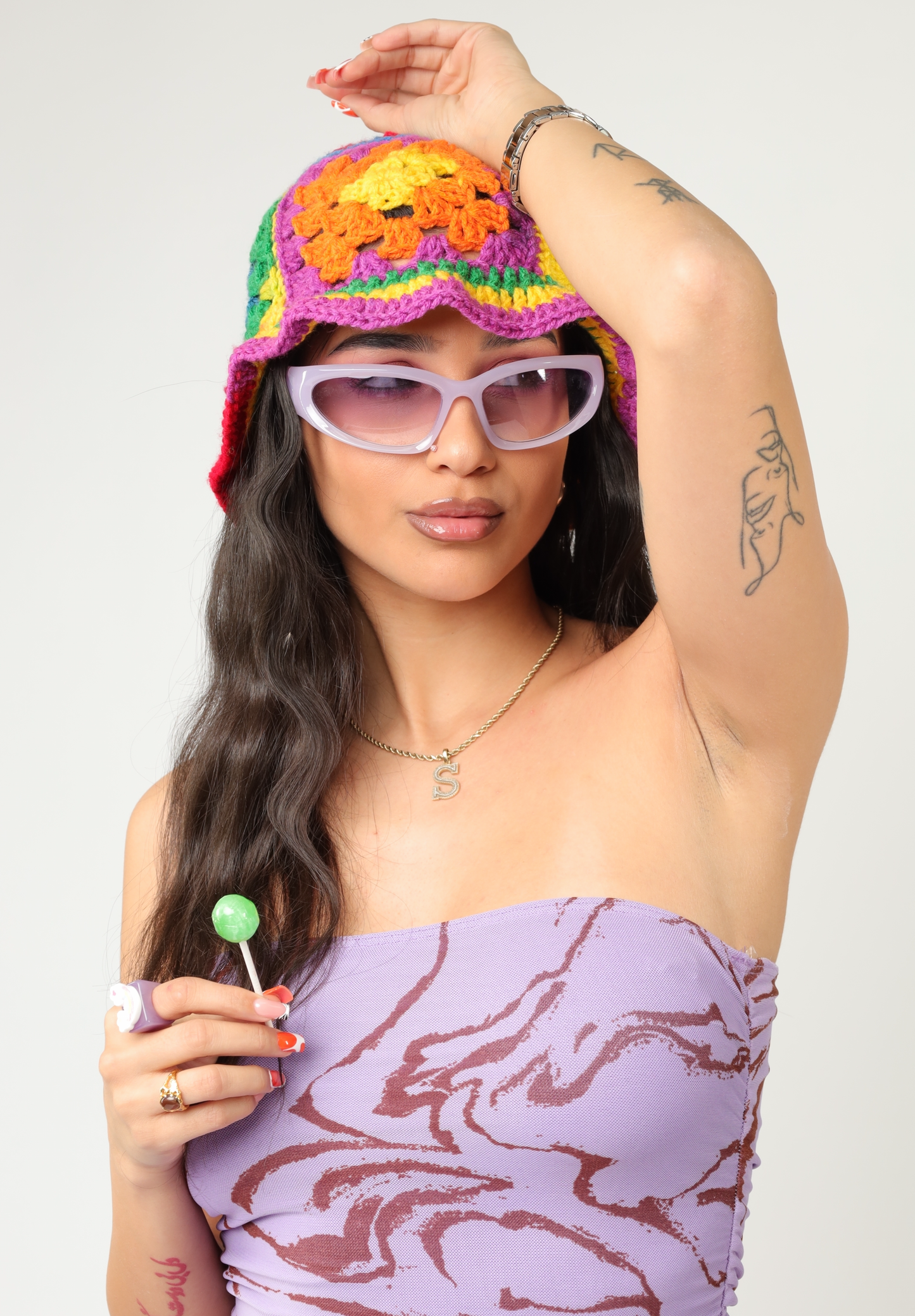 “BERRY” BUCKET HAT
